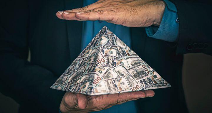 Pyramid scheme in the hands of a fraudster